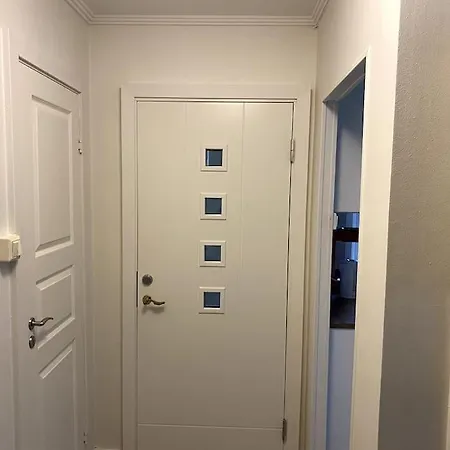 Lovely 2 Bedroom With Free Parking Apartmán