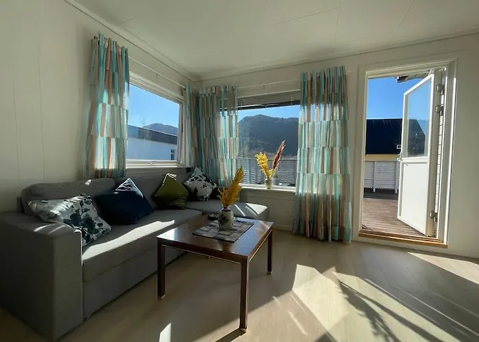Lovely 2 Bedroom With Free Parking ベルゲン